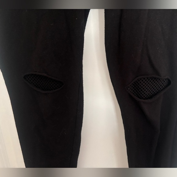 Torrid Cut out Knee Mesh Leggings Size 1XL - Picture 3 of 3